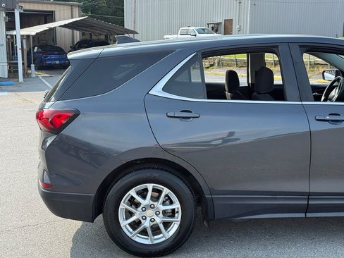 Used 2022 Chevrolet Equinox LT FWD image 9