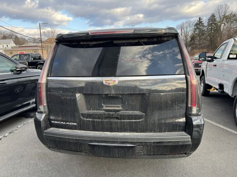 Used 2020 Cadillac Escalade ESV Luxury image 5