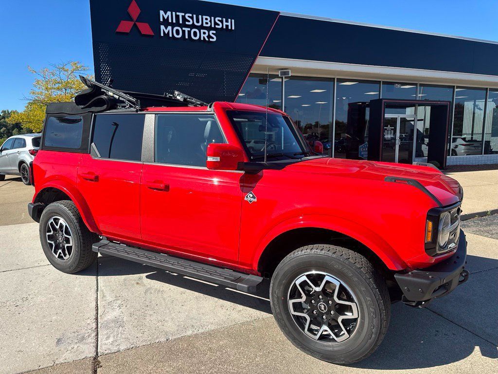 Used 2024 Ford Bronco Outer Banks AWD/4WD image 20