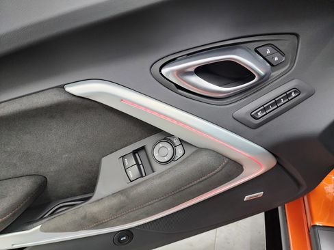 Used 2022 Chevrolet Camaro ZL1 image 36