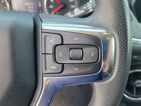 Used 2022 Chevrolet Blazer LT FWD image 18
