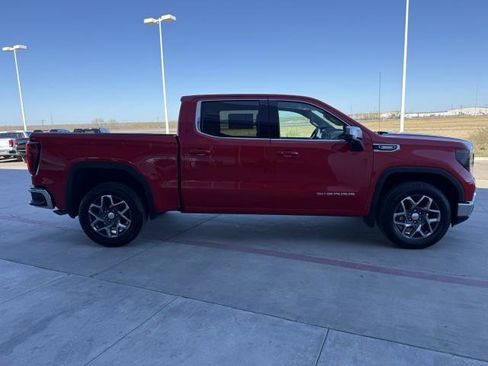 New 2026 GMC Sierra 1500 SLE w/ Preferred Package image 10