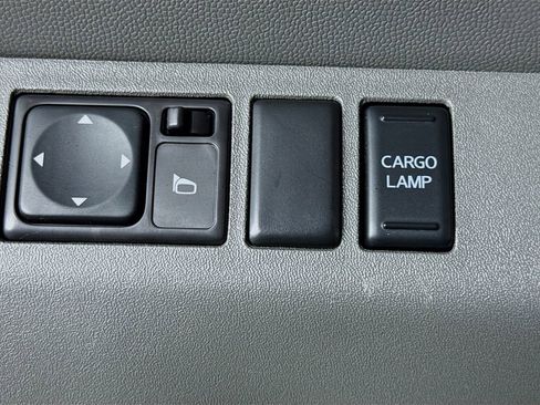 Used 2014 Nissan Frontier SV w/ SV Value Truck Package image 16