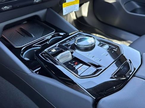 Certified 2025 BMW 530i w/ Premium Package RWD image 19