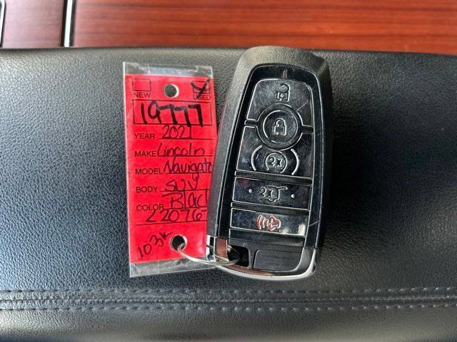 Used 2021 Lincoln Navigator L Reserve AWD/4WD image 74