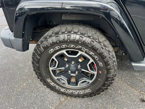 Used 2016 Jeep Wrangler Unlimited Rubicon AWD/4WD image 25