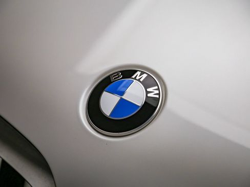 Used 2023 BMW X5 xDrive40i w/ Climate Comfort Package AWD/4WD image 9