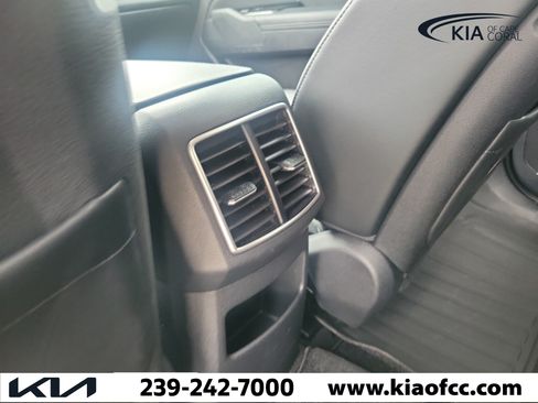 Certified 2025 Kia Sportage EX w/ Premium Package FWD image 16