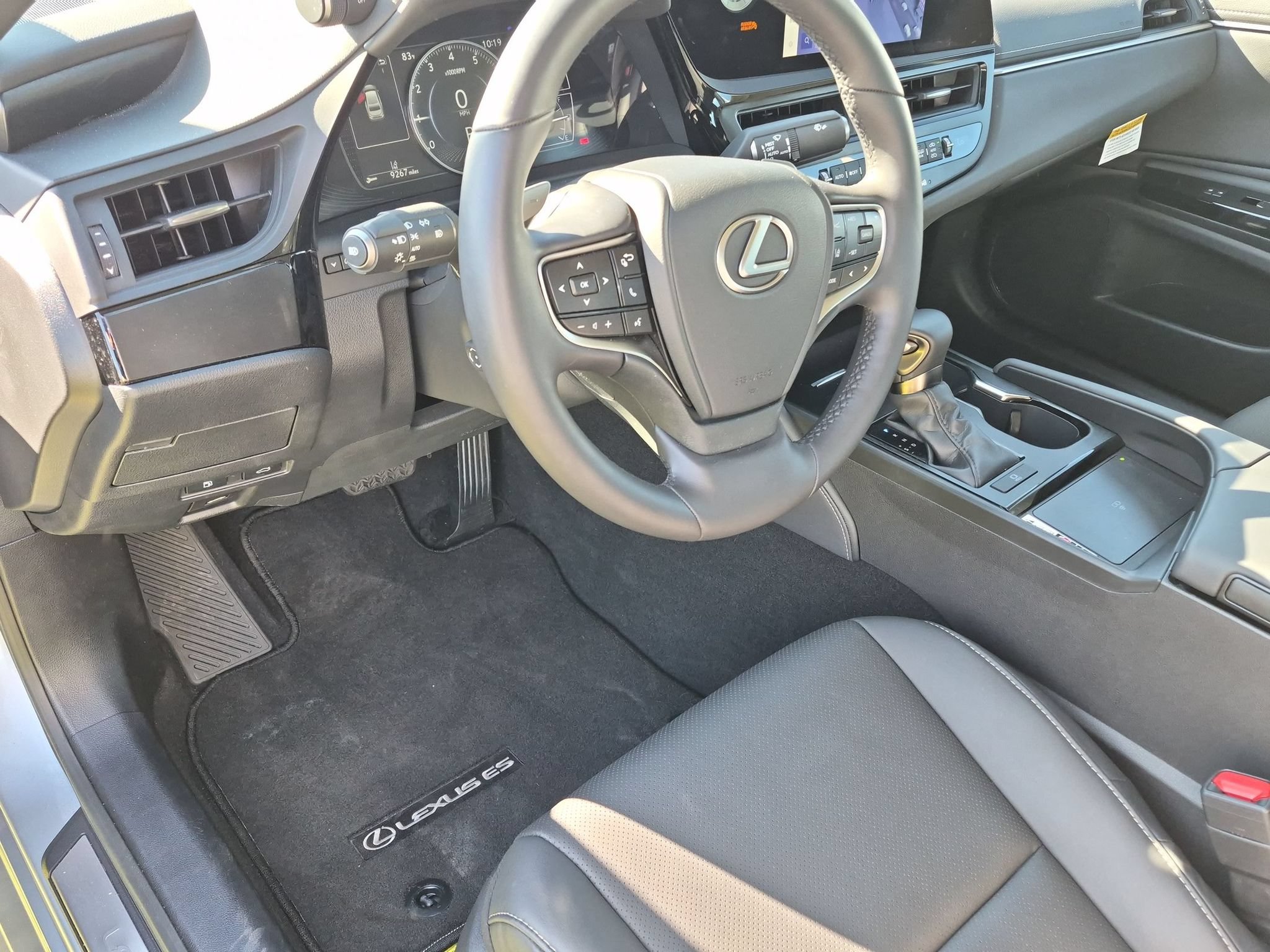 Used 2025 Lexus ES 350 w/ Premium Package FWD image 10