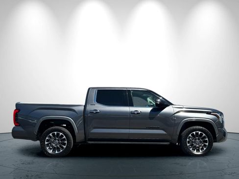 Used 2023 Toyota Tundra Limited AWD/4WD image 3