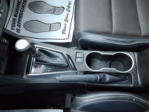 Used 2015 Toyota Corolla S image 17