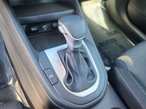 Used 2023 Kia Forte LXS image 22