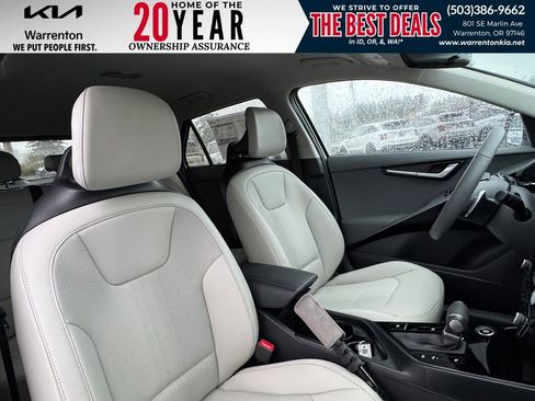 New 2025 Kia Niro EX image 31