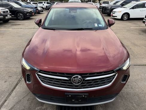 Used 2023 Buick Envision Essence image 2