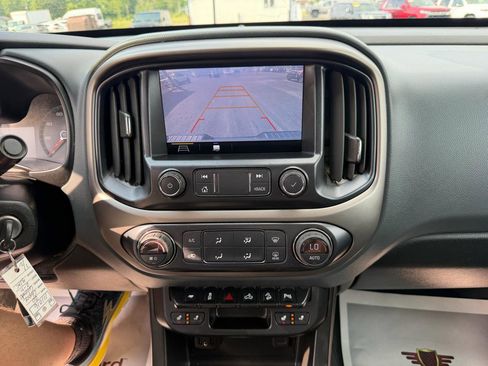 Used 2020 Chevrolet Colorado Z71 w/ Z71 Midnight Edition AWD/4WD image 29
