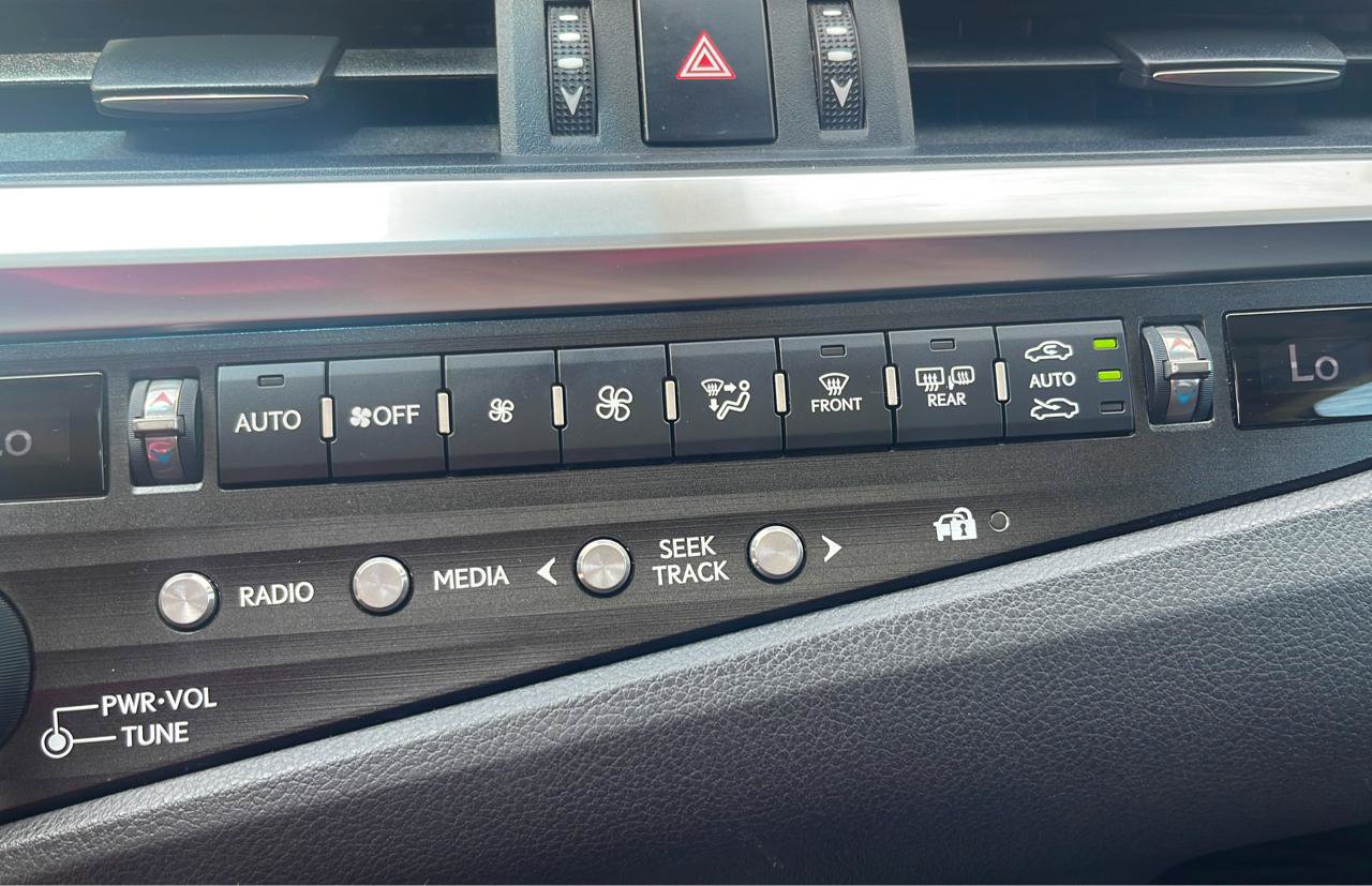 Used 2019 Lexus ES 350 w/ Accessory Package 2 FWD image 21