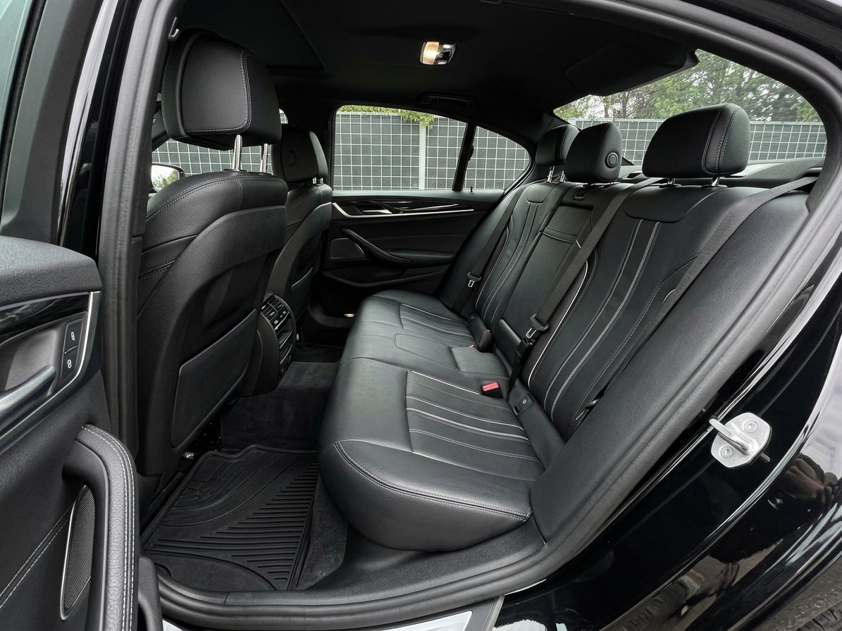 Used 2019 BMW 540i w/ Executive Package RWD image 10
