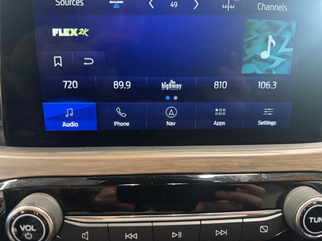 Used 2020 Ford Escape Titanium AWD/4WD image 5