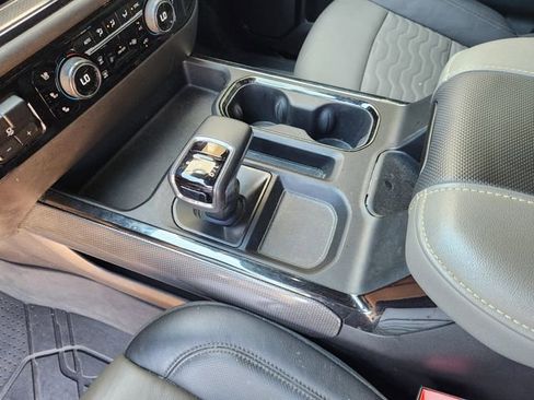 Used 2024 Chevrolet Silverado 1500 ZR2 w/ Technology Package image 20