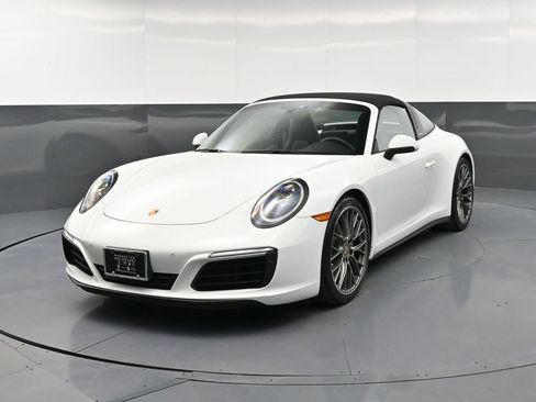 Certified 2019 Porsche 911 Targa 4 image 6