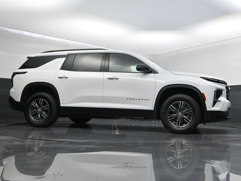 New 2026 Chevrolet Traverse LT w/ Driver Confidence Package FWD image 42