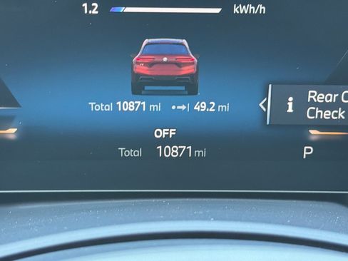Used 2026 BMW iX xDrive45 w/ M Sport Package AWD/4WD image 36