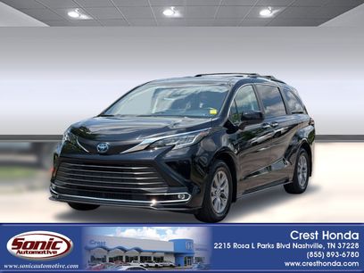 Used 2022 Toyota Sienna XLE
