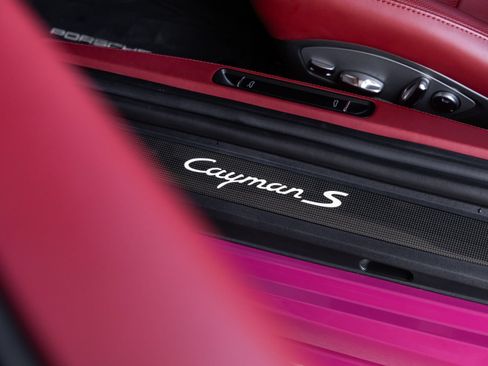 Certified 2024 Porsche 718 Cayman S RWD image 25