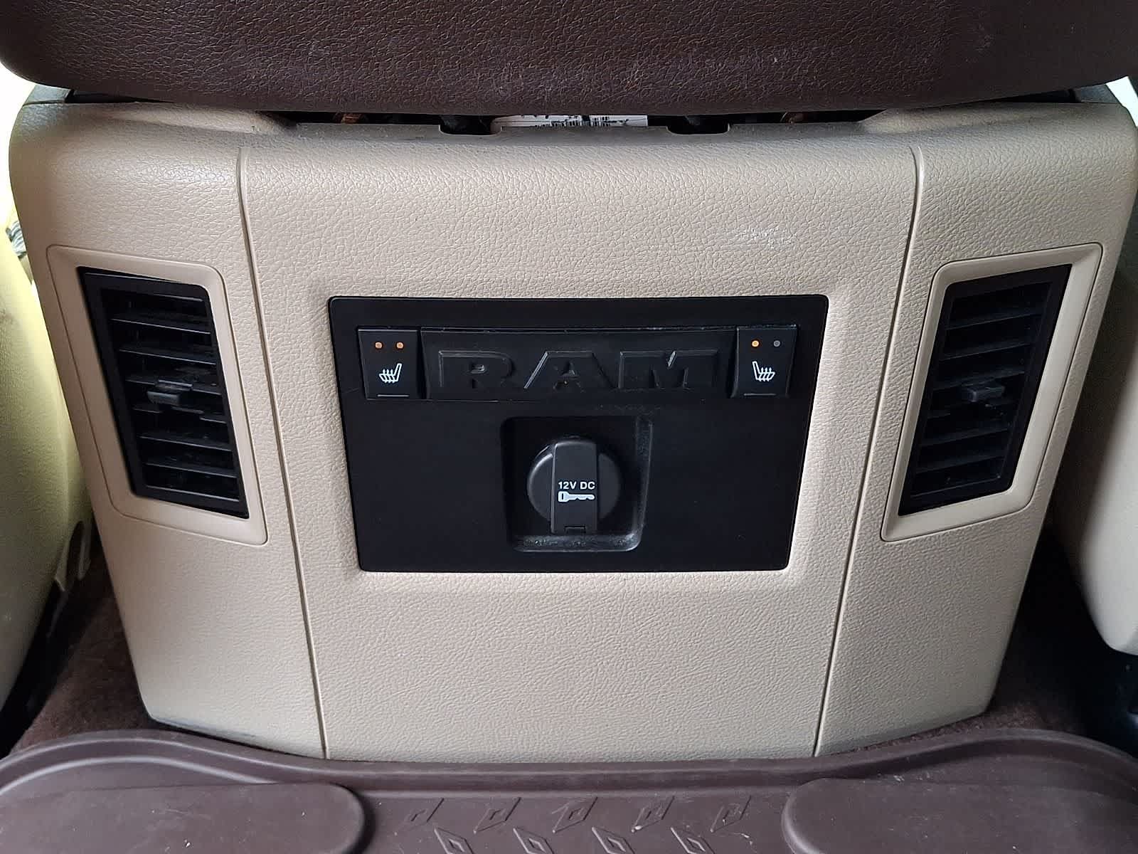 Used 2015 RAM 1500 Laramie w/ Convenience Group AWD/4WD image 12