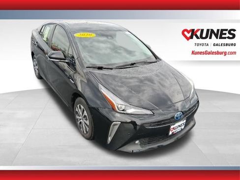 Used 2020 Toyota Prius XLE image 1