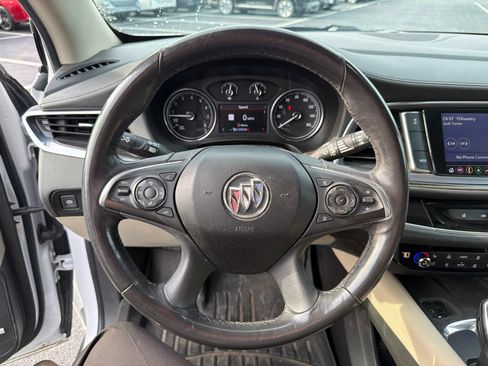 Used 2020 Buick Enclave Premium w/ Sun and Sites Package FWD image 15