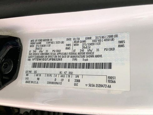 Used 2018 Ford F150 Platinum w/ Equipment Group 701A Luxury image 8