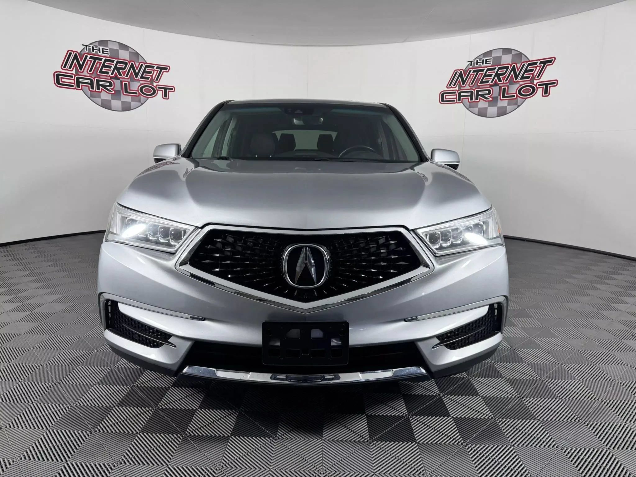Used 2020 Acura MDX w/ Technology Package FWD image 2