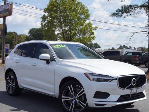 Used 2018 Volvo XC60 T6 Momentum w/ Convenience Package AWD/4WD image 6