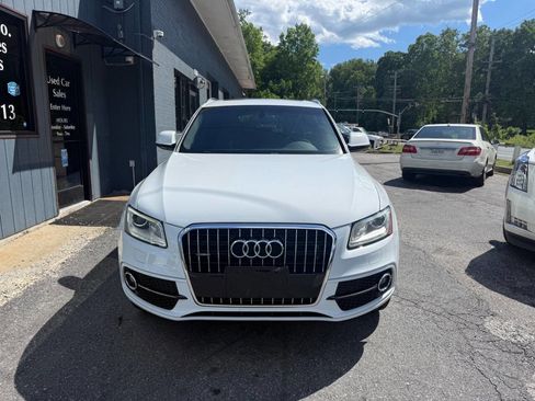 Used 2017 Audi Q5 2.0T Premium Plus w/ Technology Package AWD/4WD image 2