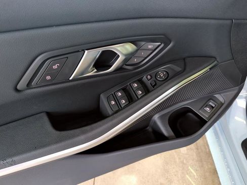 Used 2026 BMW 330i xDrive Sedan image 17