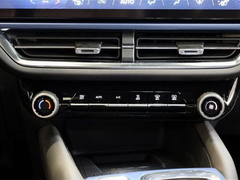 New 2026 Chevrolet Equinox EV LT image 23