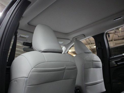 New 2026 Mitsubishi Outlander SE image 23