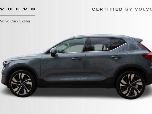 Used 2023 Volvo XC40 B5 Plus w/ Protection Package Premier AWD/4WD image 4