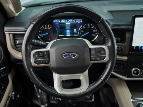 Used 2022 Ford Expedition Max Limited image 30