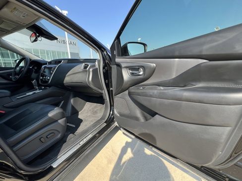 Used 2022 Nissan Murano SV w/ SV Midnight Edition Package image 23