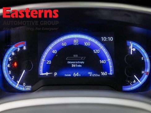 Used 2022 Toyota Corolla Cross XLE w/ Convenience Package image 17