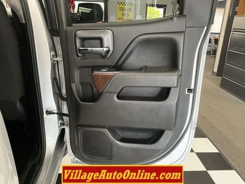 Used 2017 GMC Sierra 1500 SLE w/ SLE Value Package AWD/4WD image 31