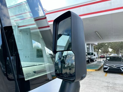 Used 2025 Chevrolet Brightdrop 400 image 10