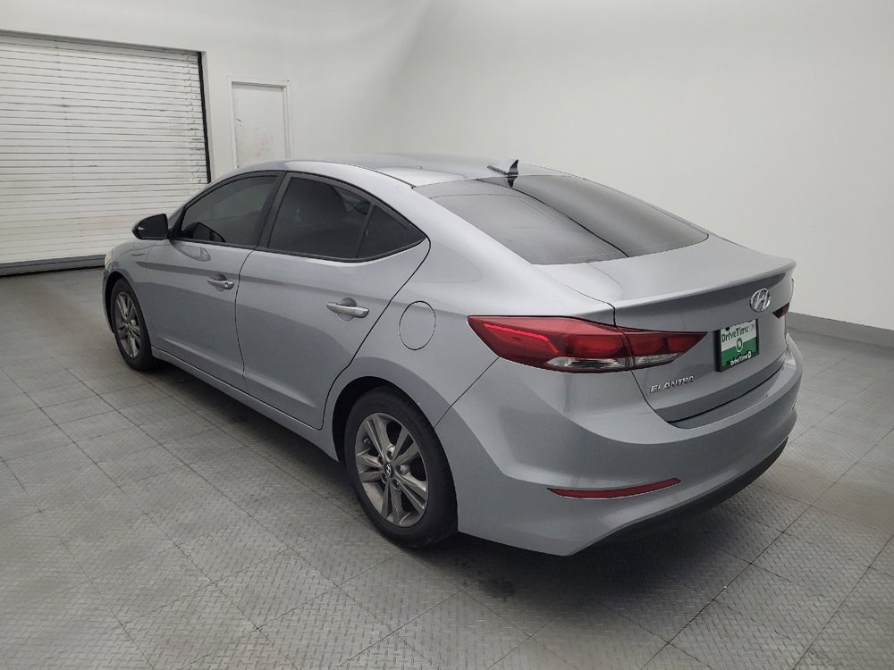 Used 2017 Hyundai Elantra SE FWD image 5