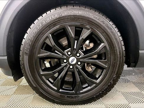 Used 2023 Ford Explorer Limited AWD/4WD image 8