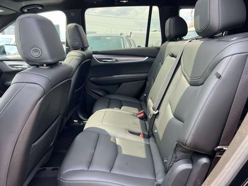 Used 2024 Cadillac XT6 Luxury w/ LPO, Floor Liner Package AWD/4WD image 12