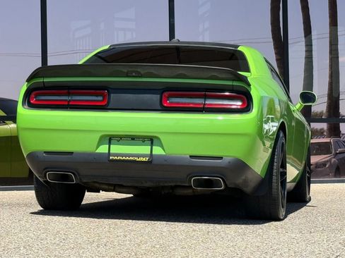 Used 2015 Dodge Challenger R/T w/ Quick Order Package 22B R/T RWD image 11