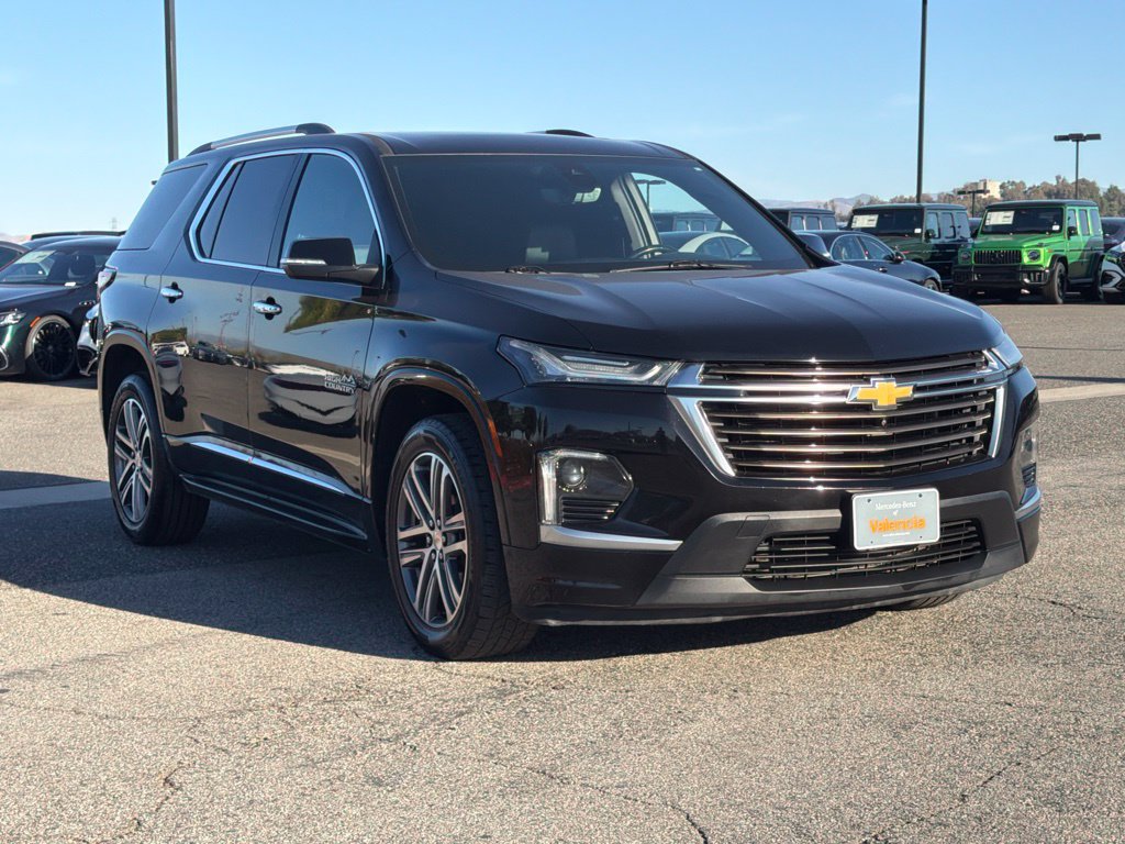 Used 2022 Chevrolet Traverse High Country w/ LPO, Cargo Package FWD image 4