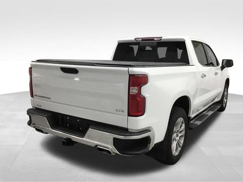 Used 2023 Chevrolet Silverado 1500 LTZ w/ LTZ Convenience Package II AWD/4WD image 17
